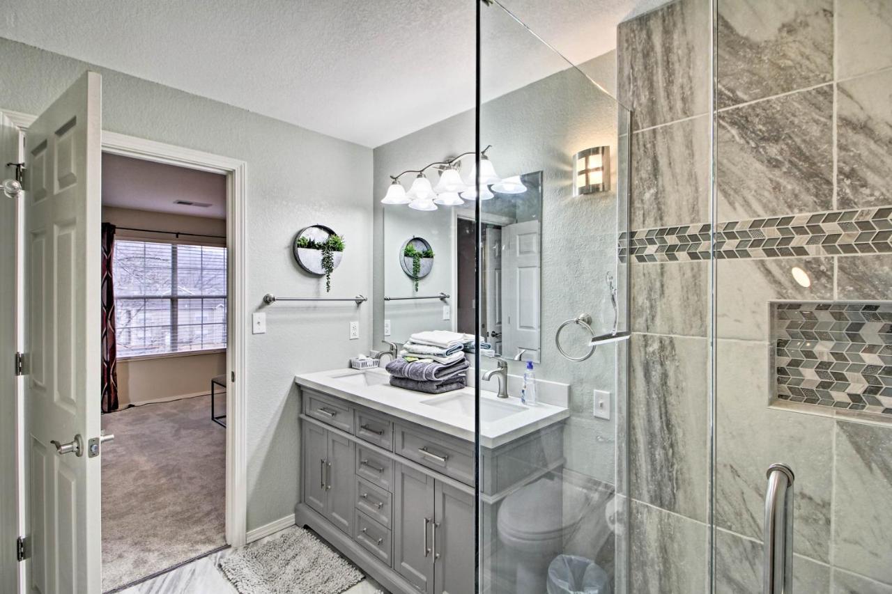 Updated Lake Taneycomo Condo With Screened Porch! Branson Exterior photo
